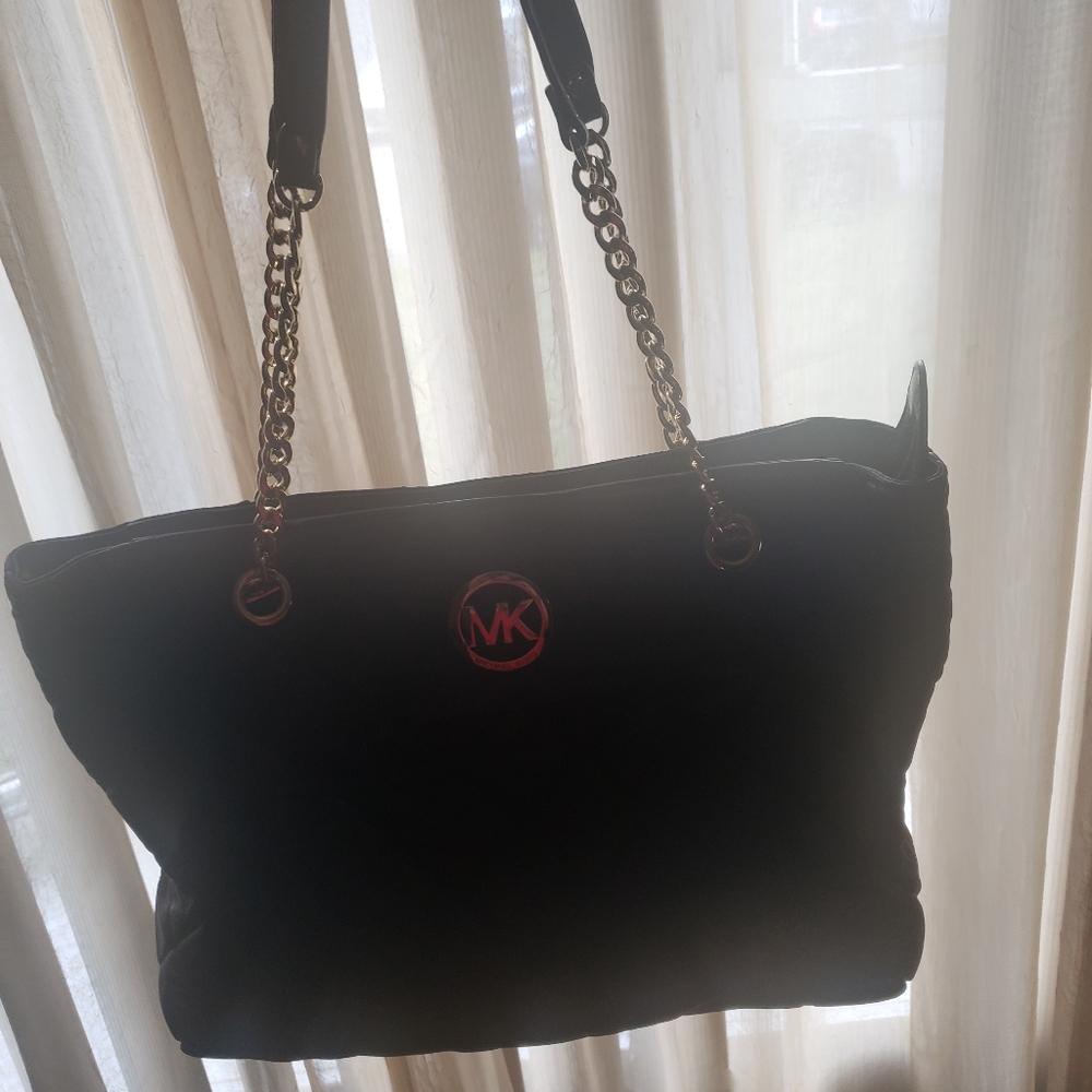 MK med quilted tote with dust bag